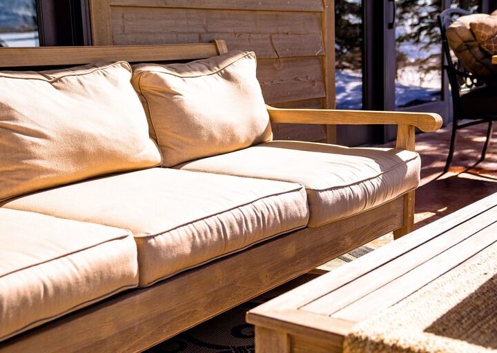 Tips for Creating a Cozy and Inviting Outdoor Living Space at Home